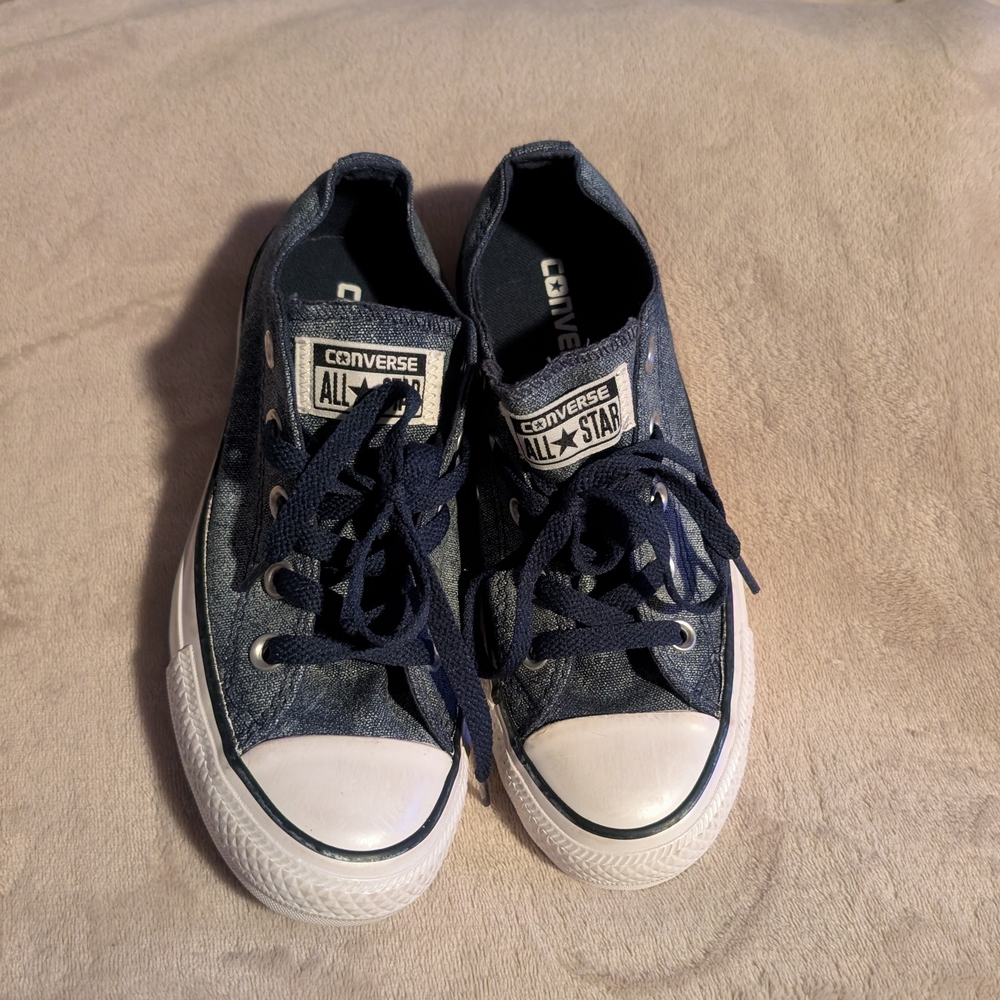 Converse Chuck Taylor Distressed Blue Canvas Womens Size 6